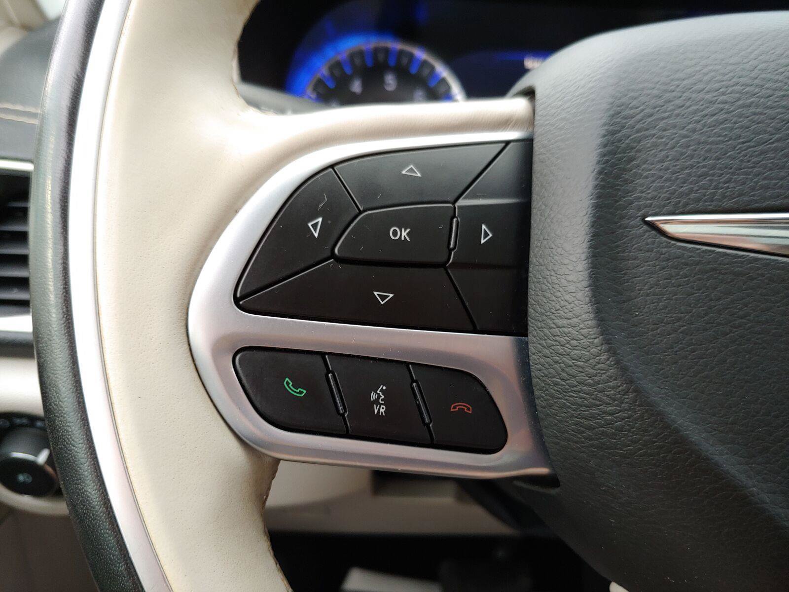 Used 2021 Chrysler Pacifica Limited w/ Premium & Safety Sphere Group AWD/4WD image 15