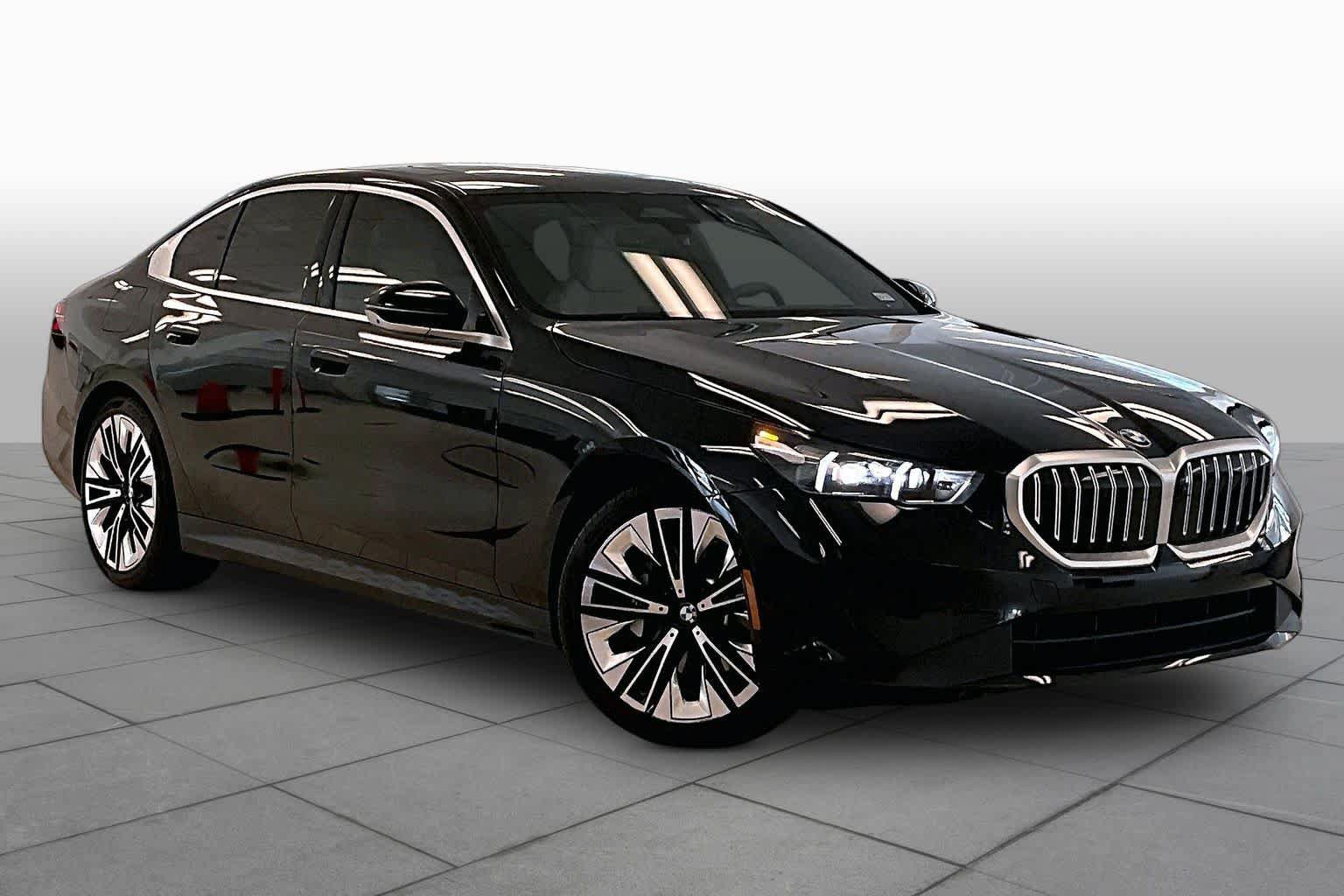 Used 2024 BMW 530i w/ Premium Package RWD image 2