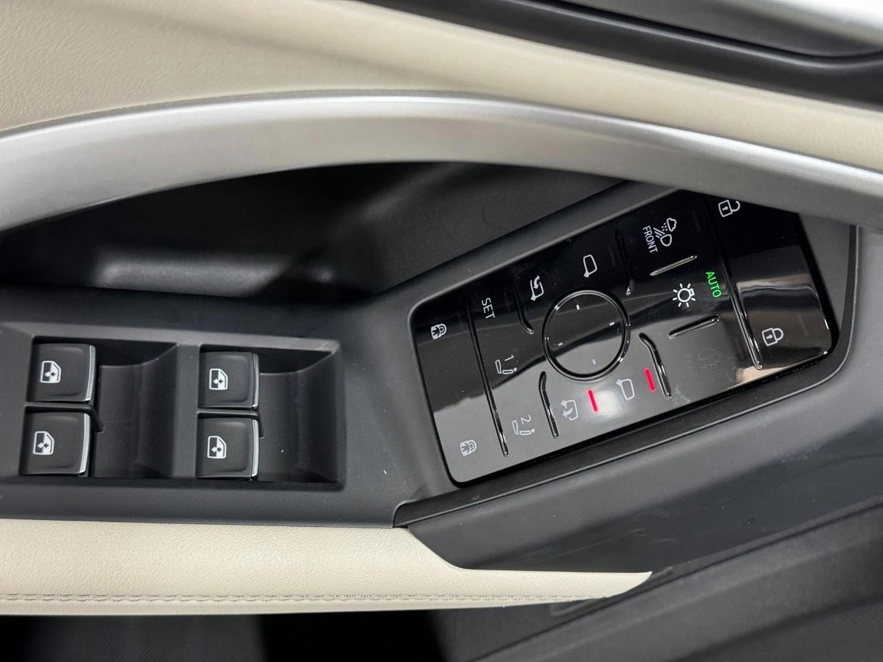 New 2025 Audi Q5 Premium Plus image 24