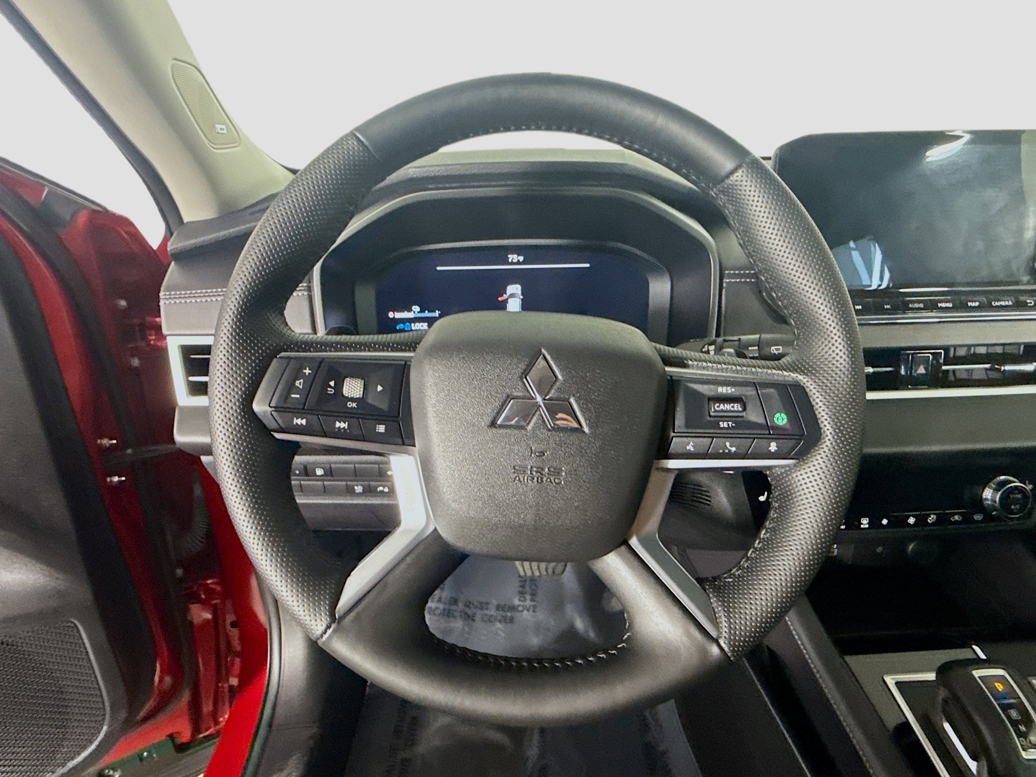 Used 2024 Mitsubishi Outlander SE image 13