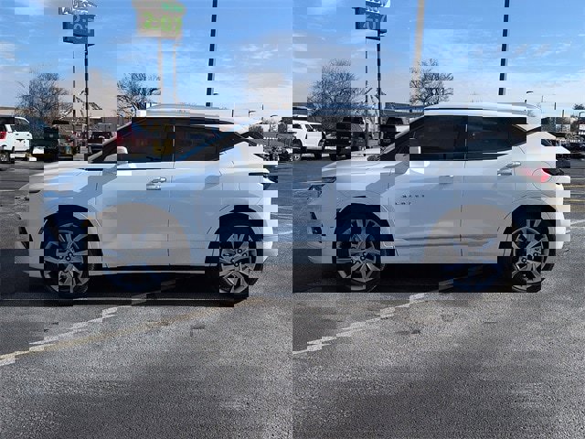 Used 2019 Chevrolet Blazer Premier w/ Sun and Wheels Package image 4