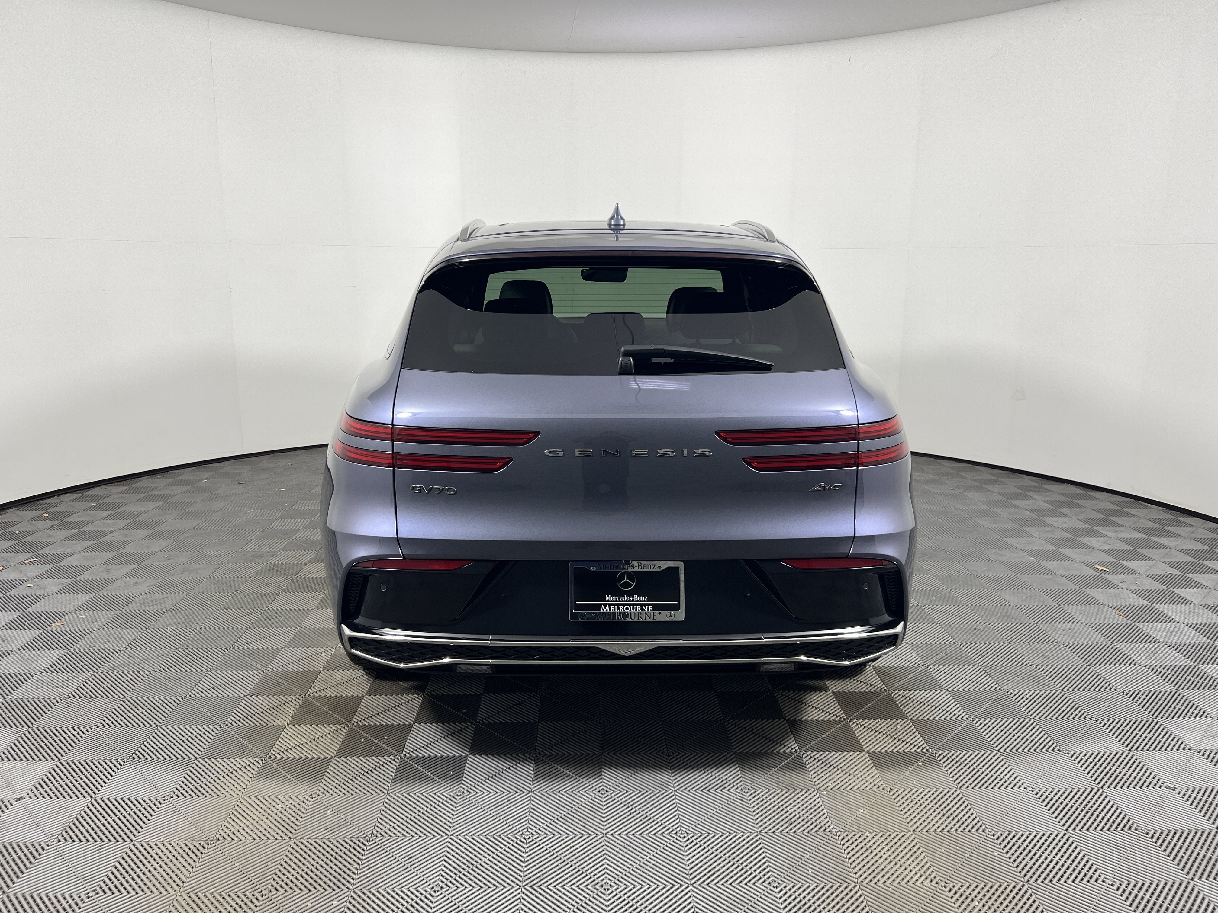 Used 2026 Genesis GV70 2.5T Advanced AWD/4WD image 4