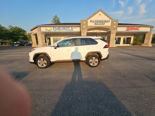 Used 2023 Toyota RAV4 LE image 40