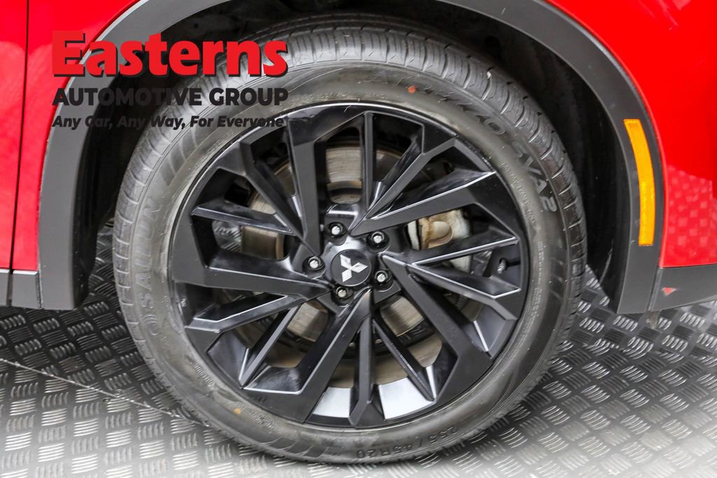 Used 2023 Mitsubishi Outlander SE image 31
