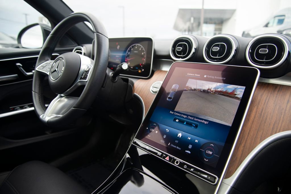 Certified 2025 Mercedes-Benz C 300 4MATIC Sedan image 23