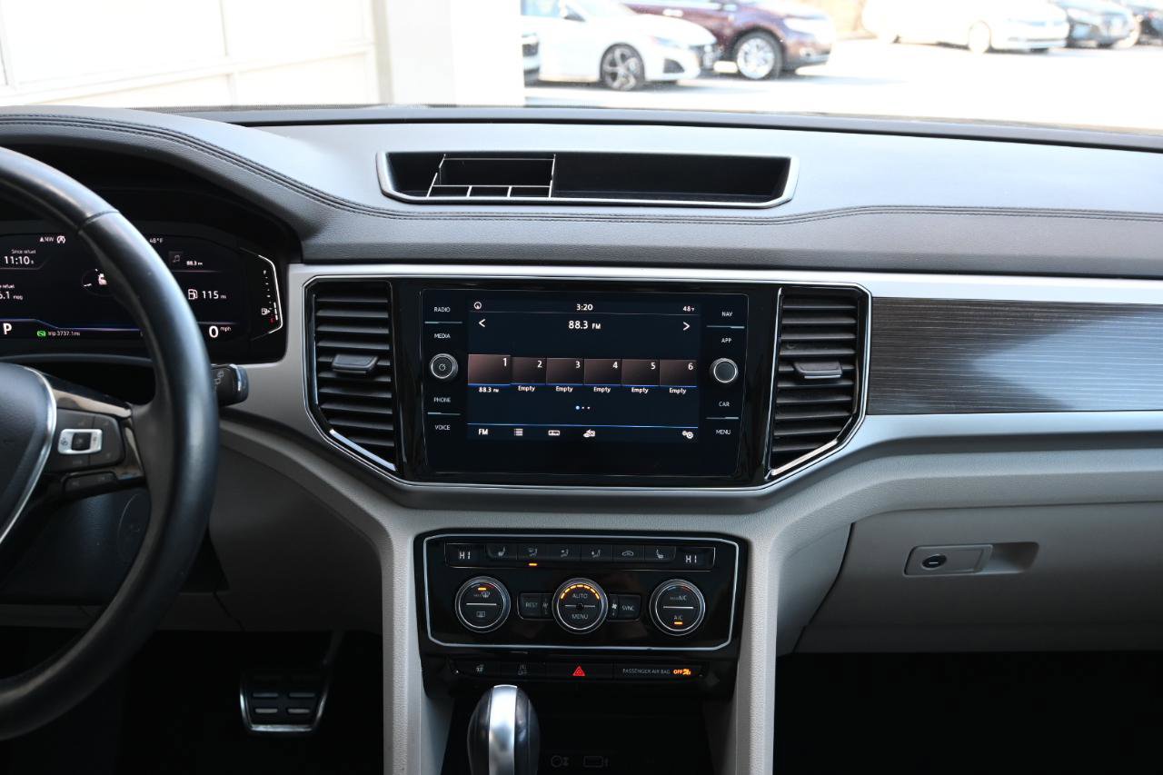 Used 2019 Volkswagen Atlas SEL R-Line image 25