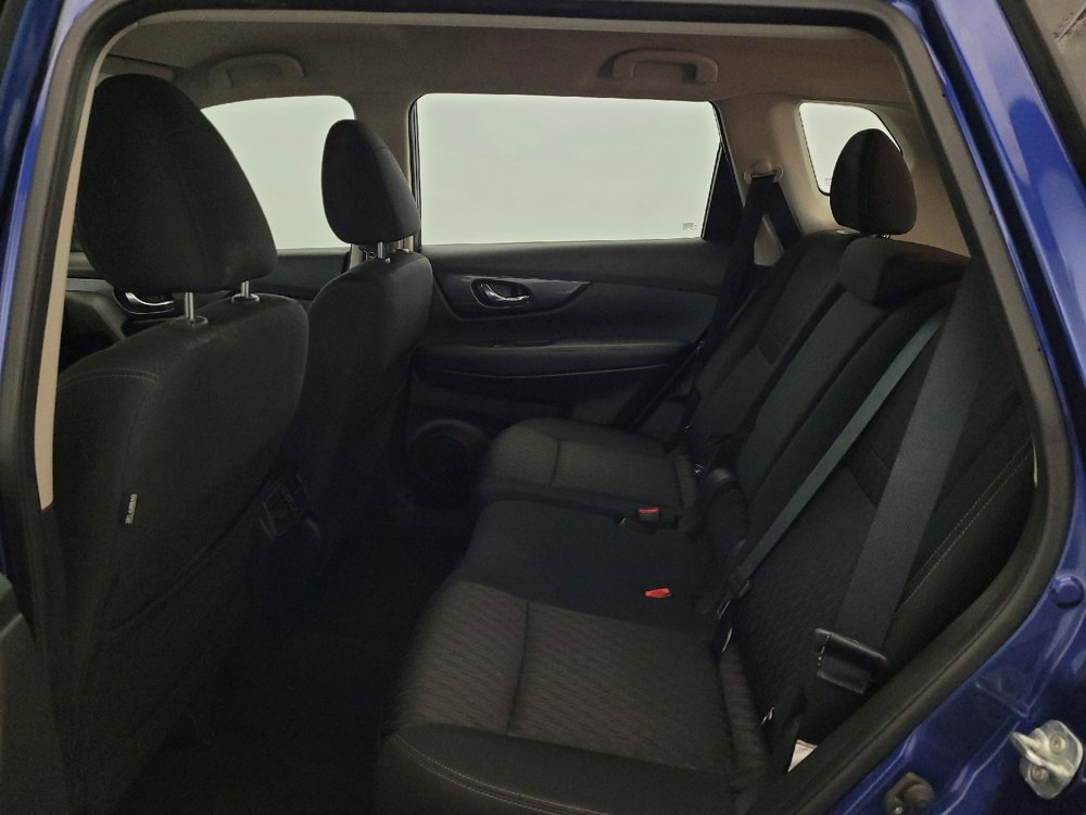 Used 2018 Nissan Rogue S FWD image 18