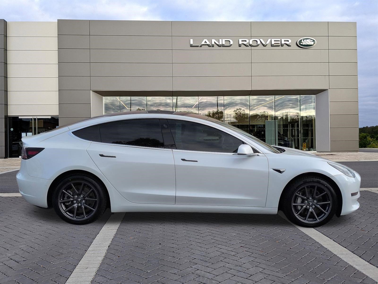 Used 2018 Tesla Model 3 Long Range image 4