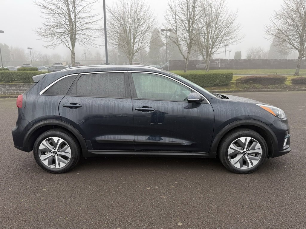 Used 2022 Kia Niro EX w/ Cold Weather Package image 9