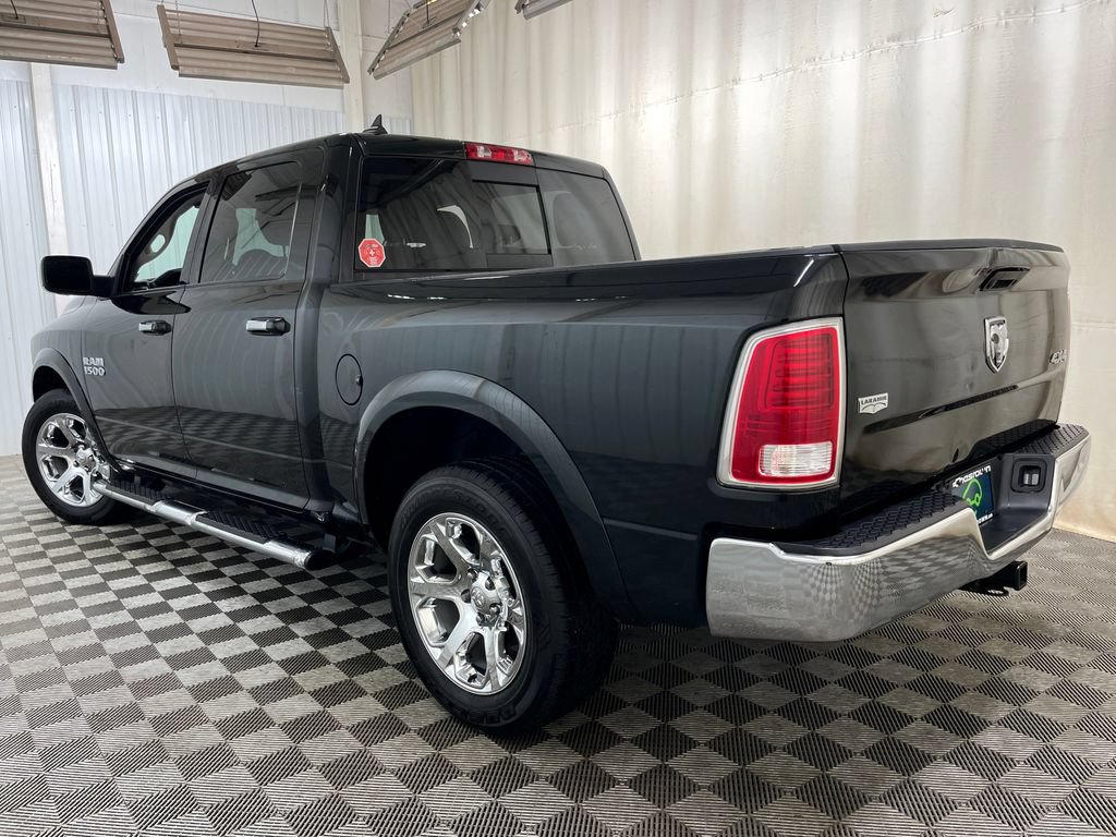 Used 2018 RAM 1500 Laramie AWD/4WD image 17