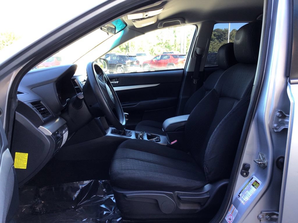 Used 2012 Subaru Outback 2.5i AWD/4WD image 23