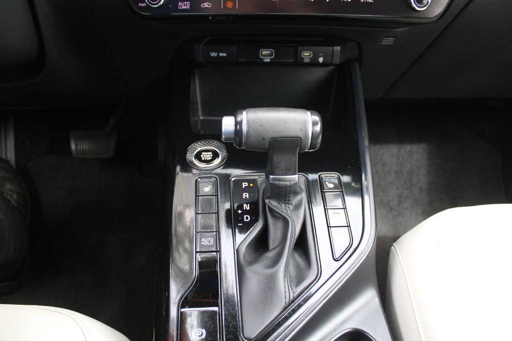 Certified 2024 Kia Niro EX image 37