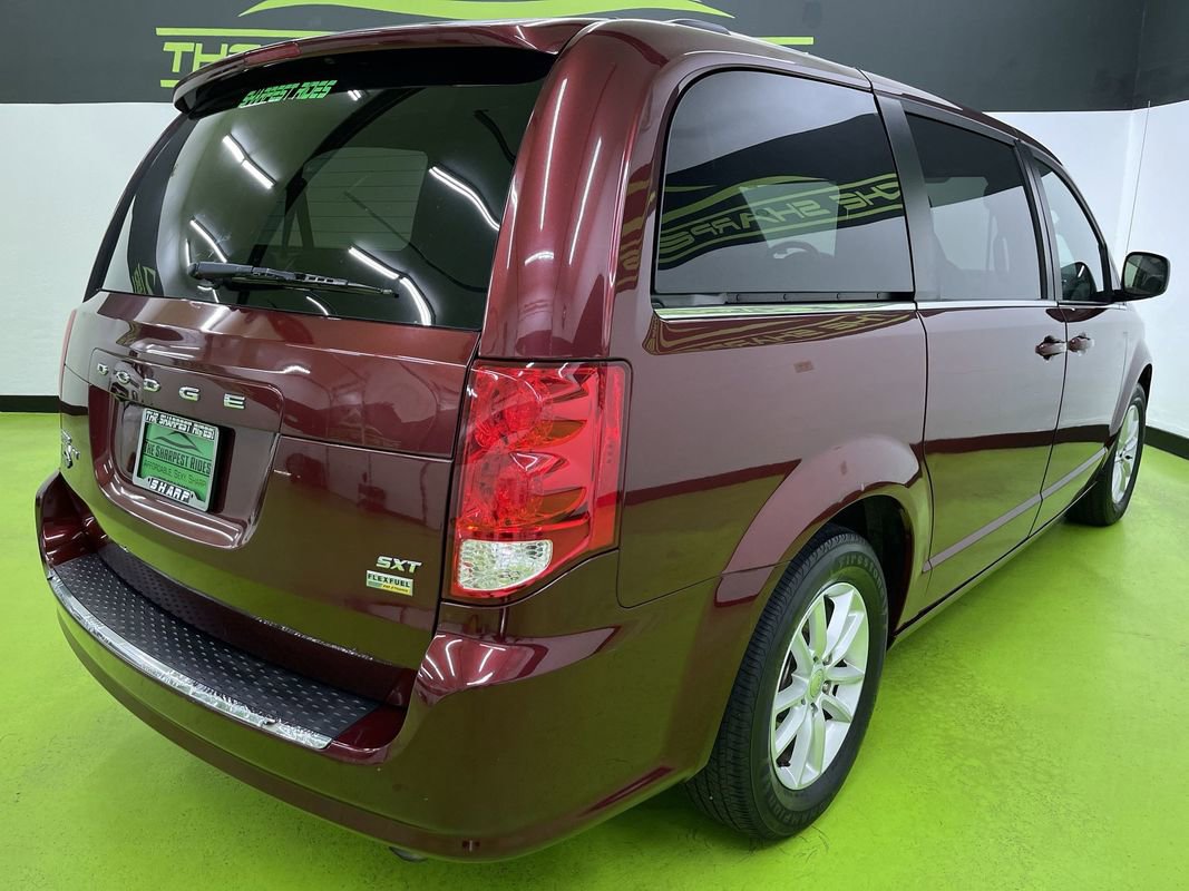 Used 2018 Dodge Grand Caravan SXT image 10