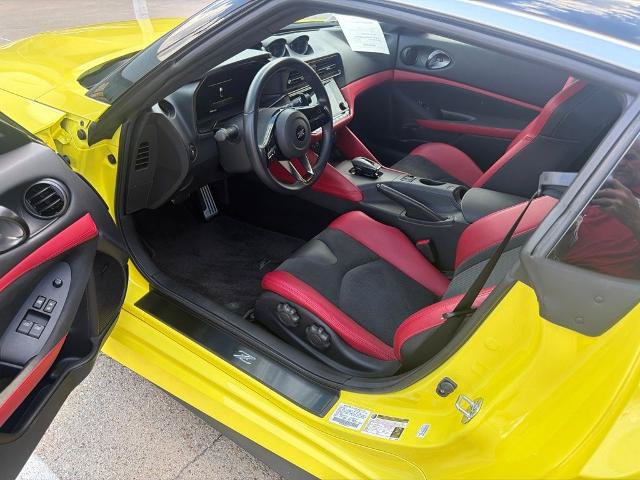 Certified 2024 Nissan Z Performance w/ Floor Mat Package RWD image 13
