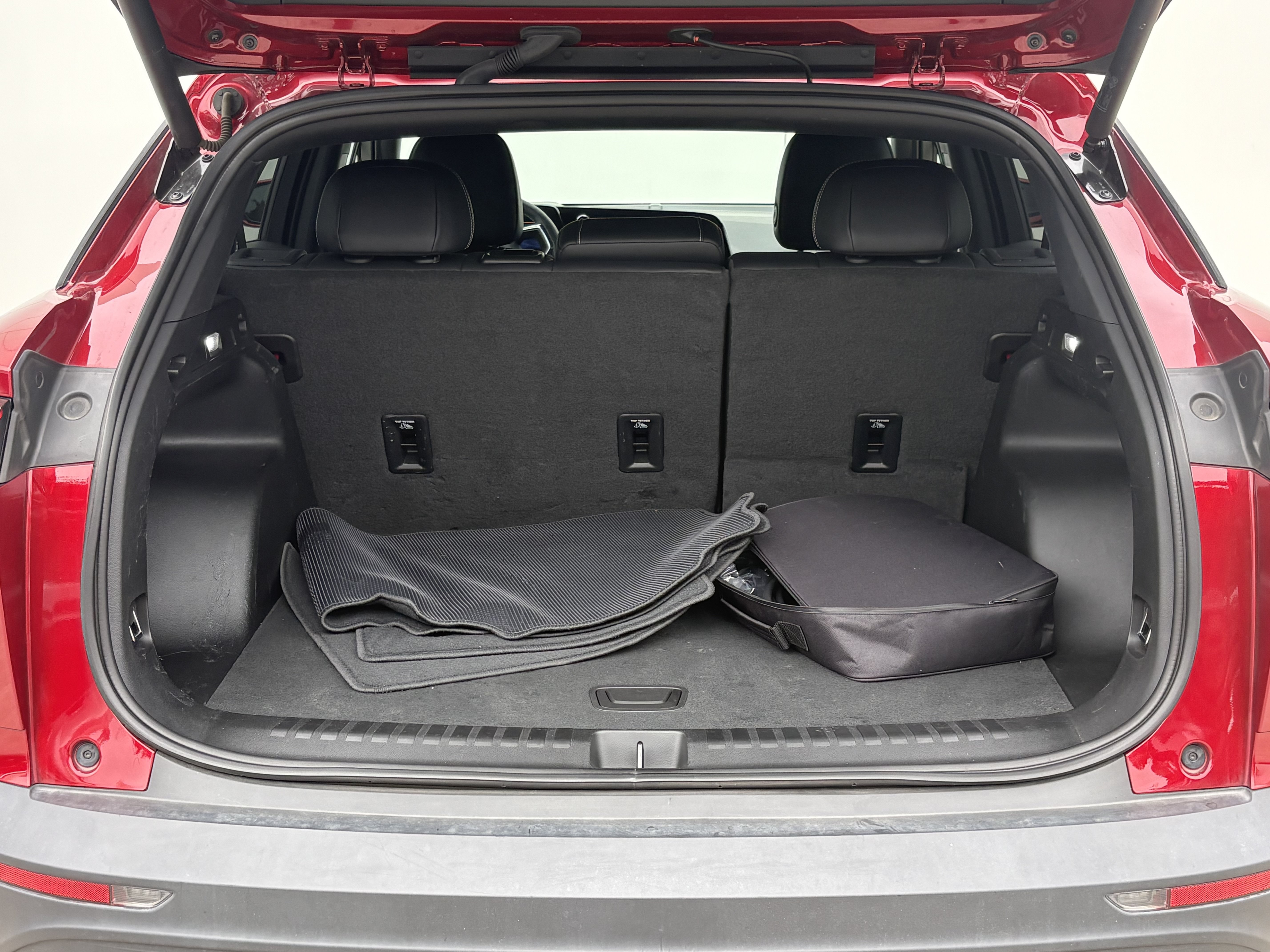 Used 2024 Chevrolet Blazer EV LT AWD/4WD image 9