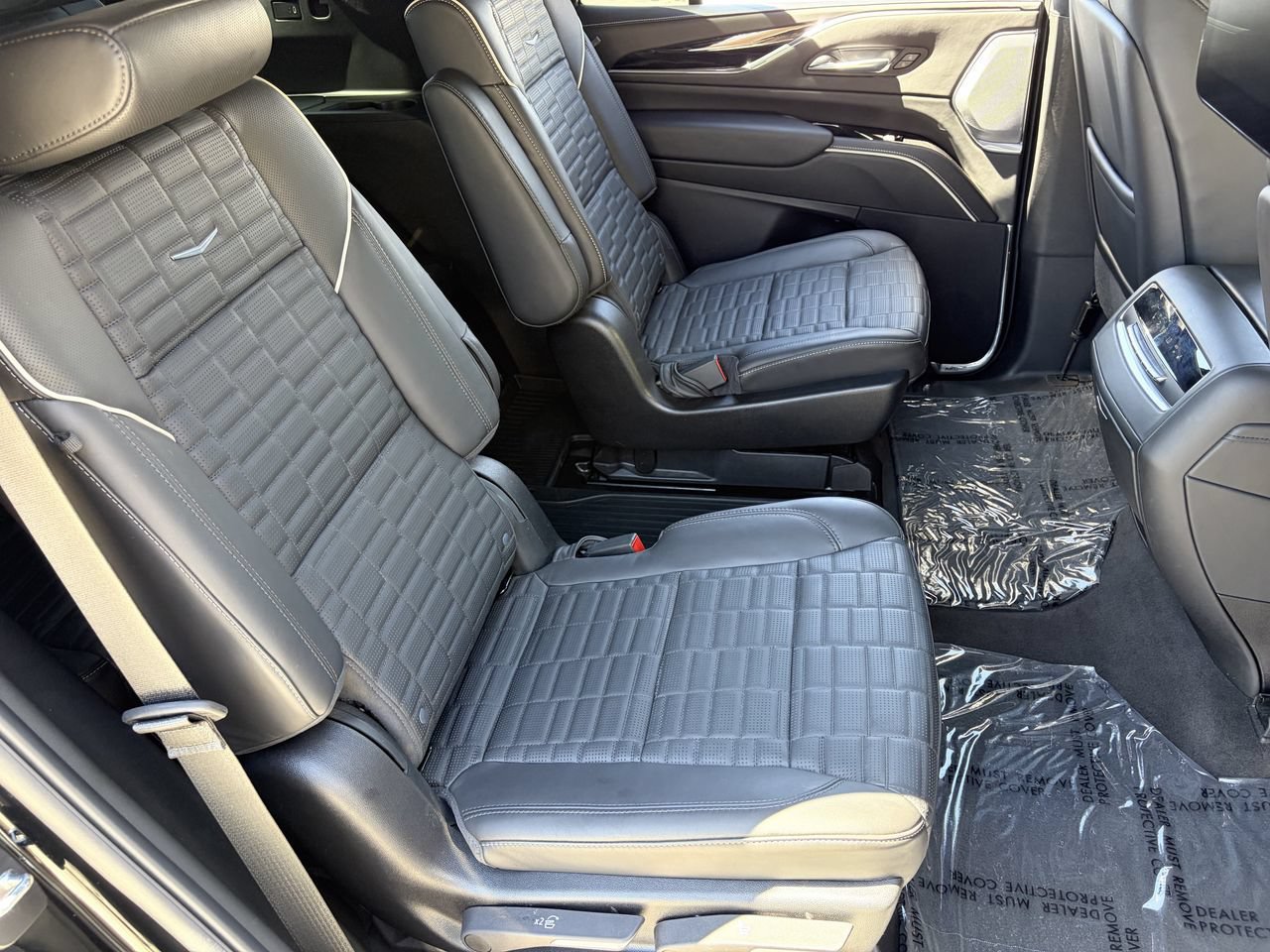 Certified 2024 Cadillac Escalade V w/ Heavy-Duty Trailer Package AWD/4WD image 14