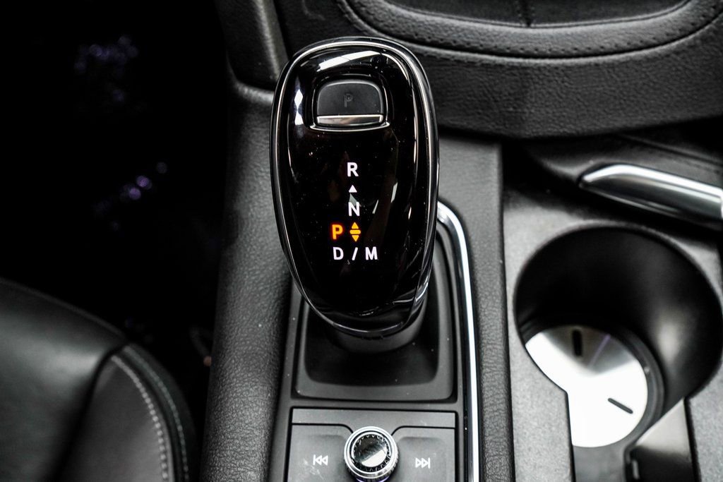 Used 2025 Cadillac XT6 Premium Luxury image 22