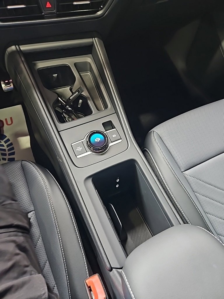 New 2026 Volkswagen Tiguan SE R-Line image 32