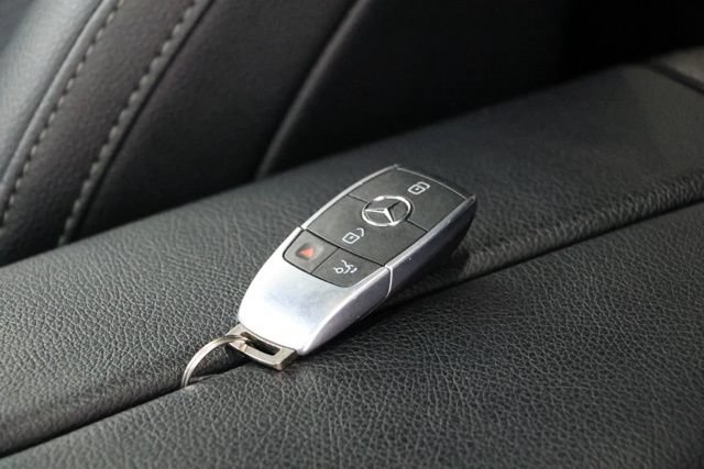 Used 2024 Mercedes-Benz GLE 450e 4MATIC image 38