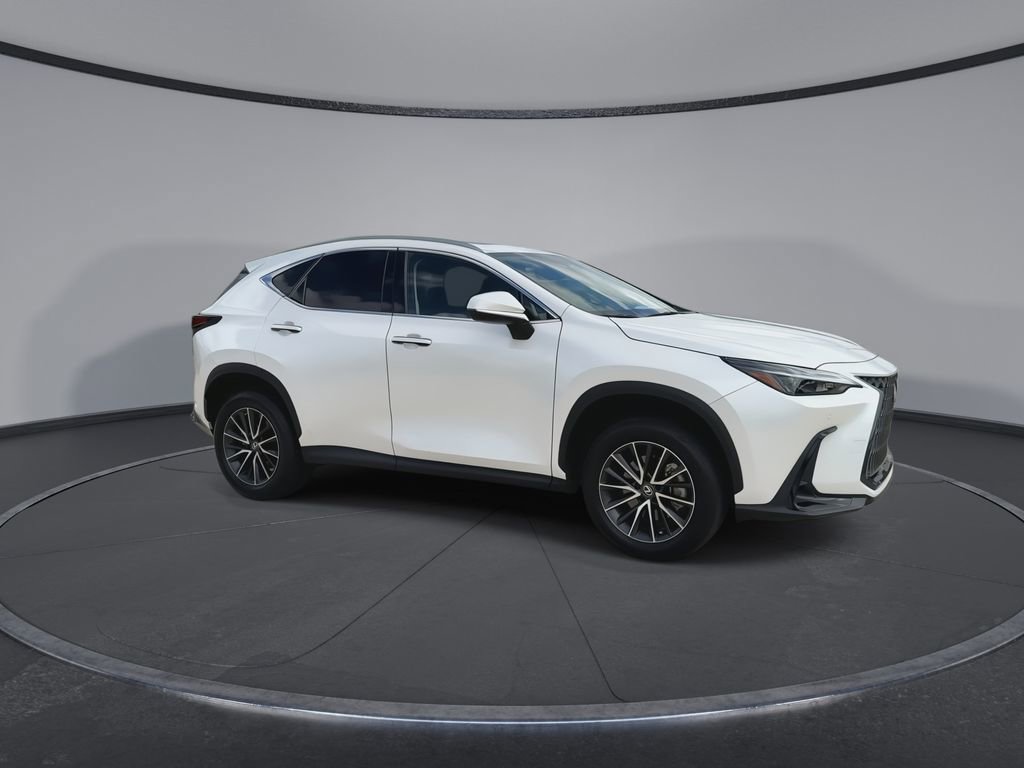 Used 2023 Lexus NX 250 FWD image 2