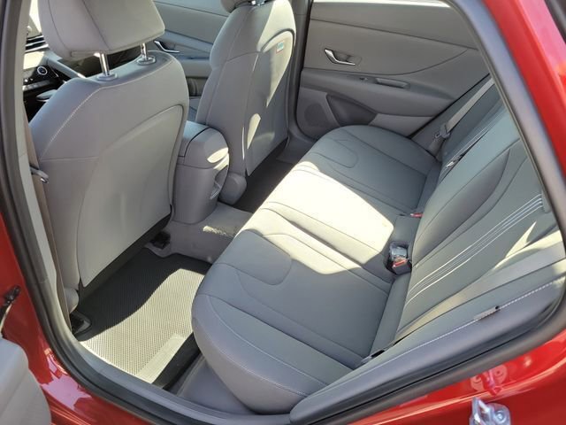 New 2026 Hyundai Elantra Hybrid FWD image 18