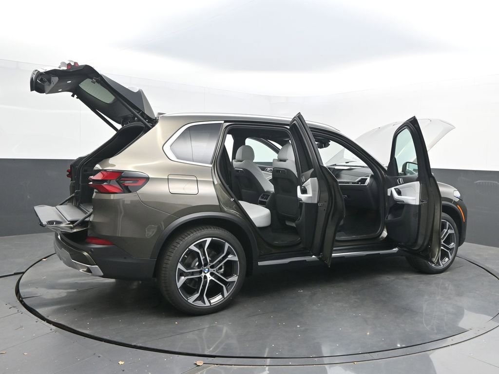 New 2026 BMW X5 sDrive40i RWD image 56