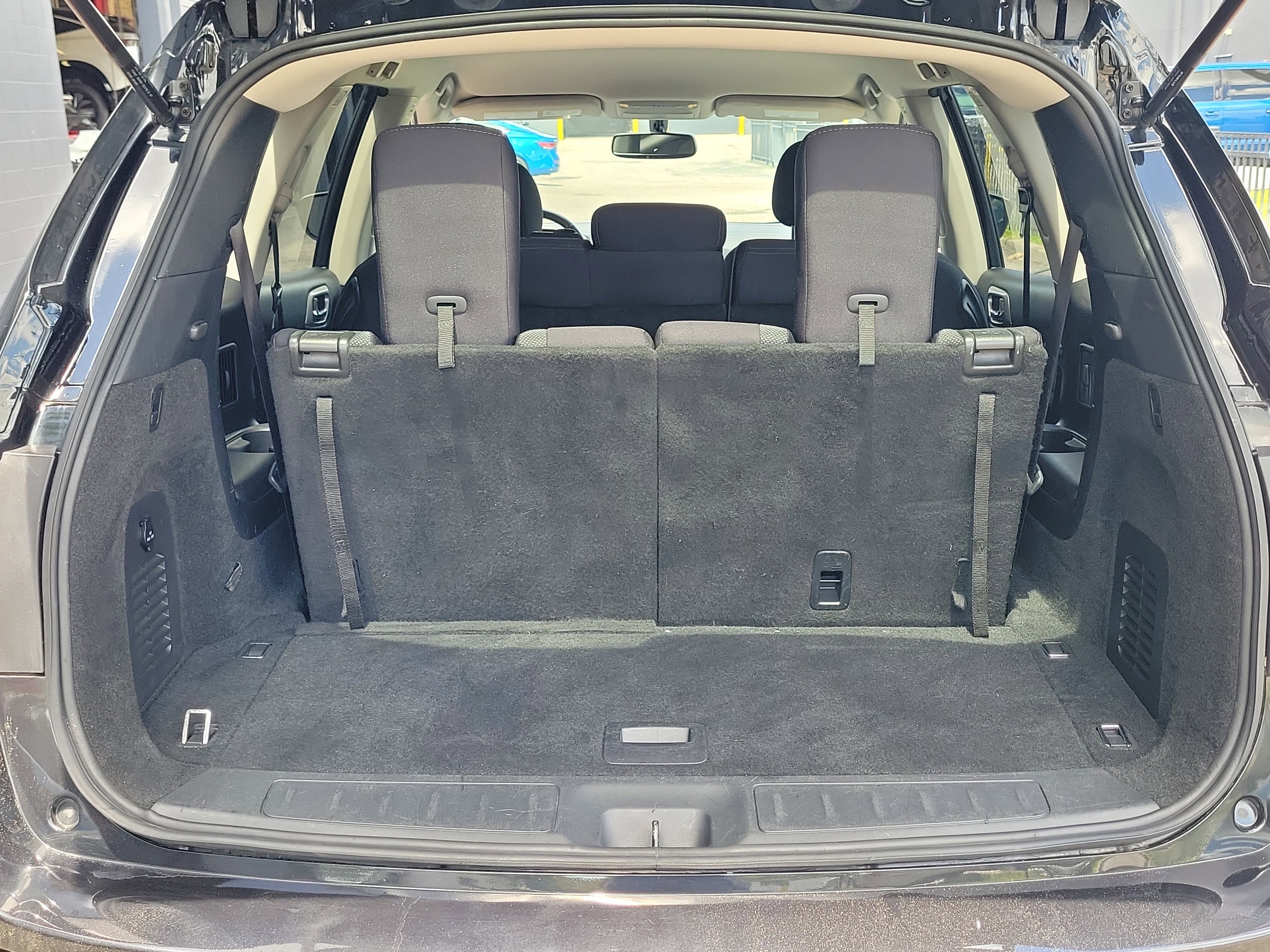 Used 2019 Nissan Pathfinder SV FWD image 7