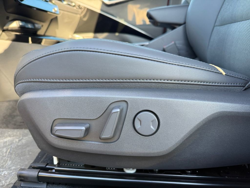 New 2025 Kia Niro EX w/ EX Cold Weather Package image 10