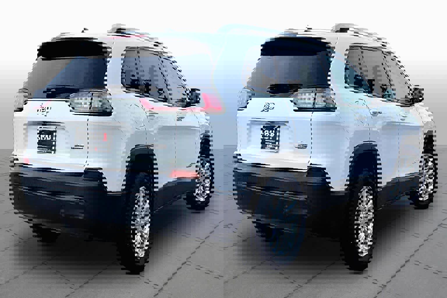 Used 2020 Jeep Cherokee Latitude FWD image 13