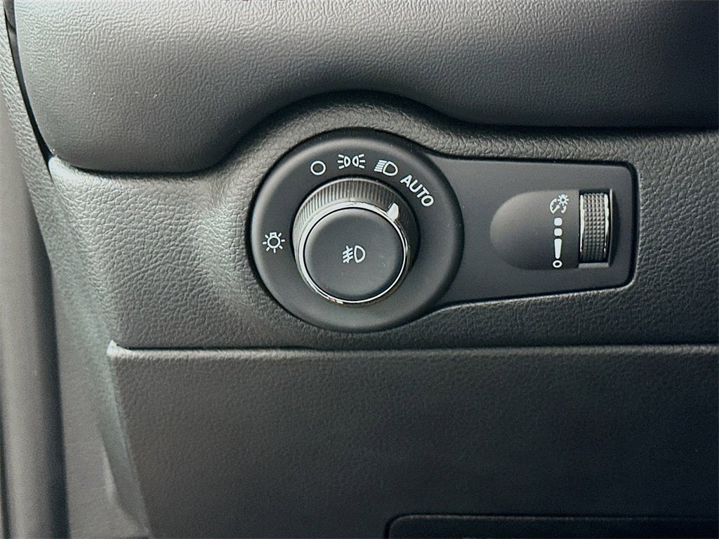 Used 2022 Dodge Durango R/T w/ Blacktop Package image 10