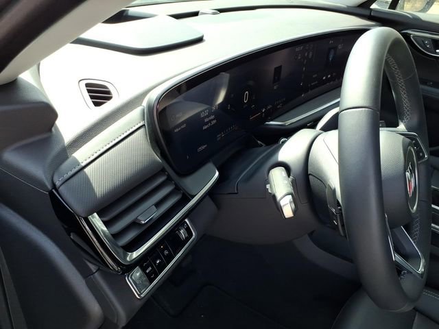 Used 2025 Buick Envision Preferred image 20