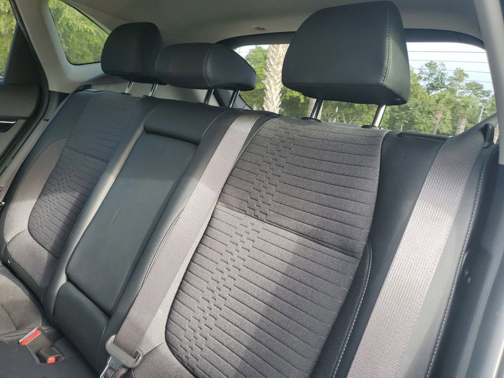 Used 2023 Kia Seltos S w/ Navigation Package image 12