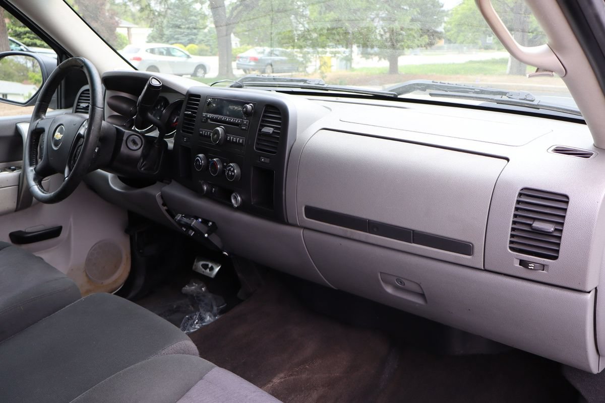 Used 2013 Chevrolet Silverado 2500 W/T RWD image 17