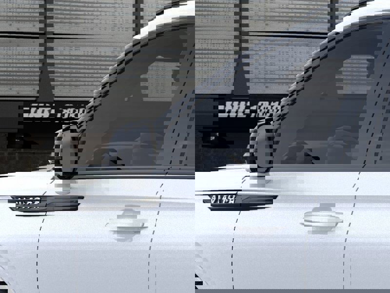 New 2025 Lincoln Aviator AWD w/ Jet Appearance Package image 20