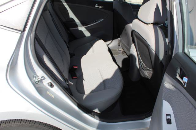 Used 2013 Hyundai Accent GLS w/ Premium Pkg image 17