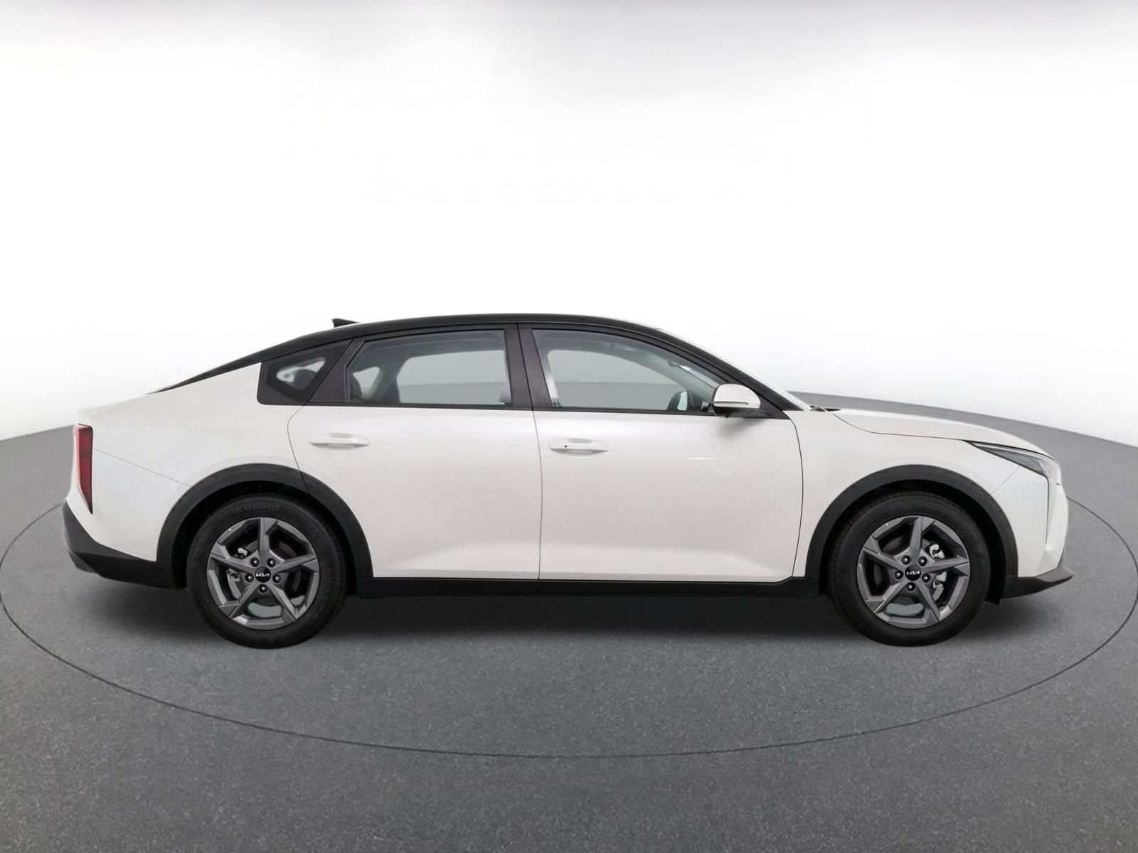 Used 2026 Kia K4 FWD image 9