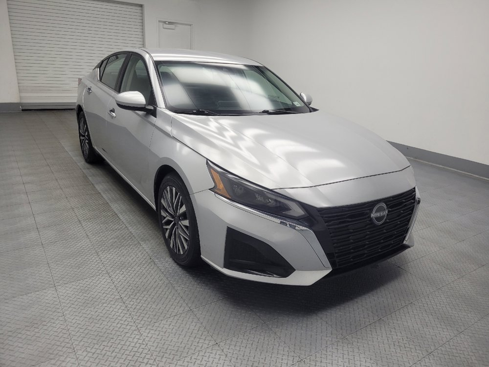 Used 2023 Nissan Altima 2.5 SV image 13