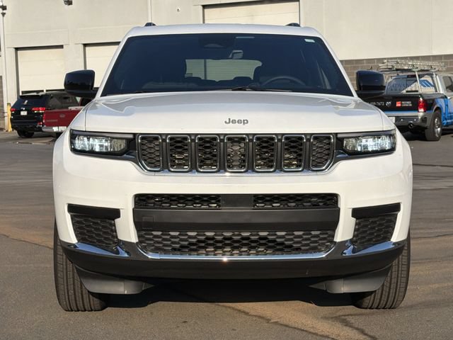 Used 2025 Jeep Grand Cherokee L Laredo RWD image 15