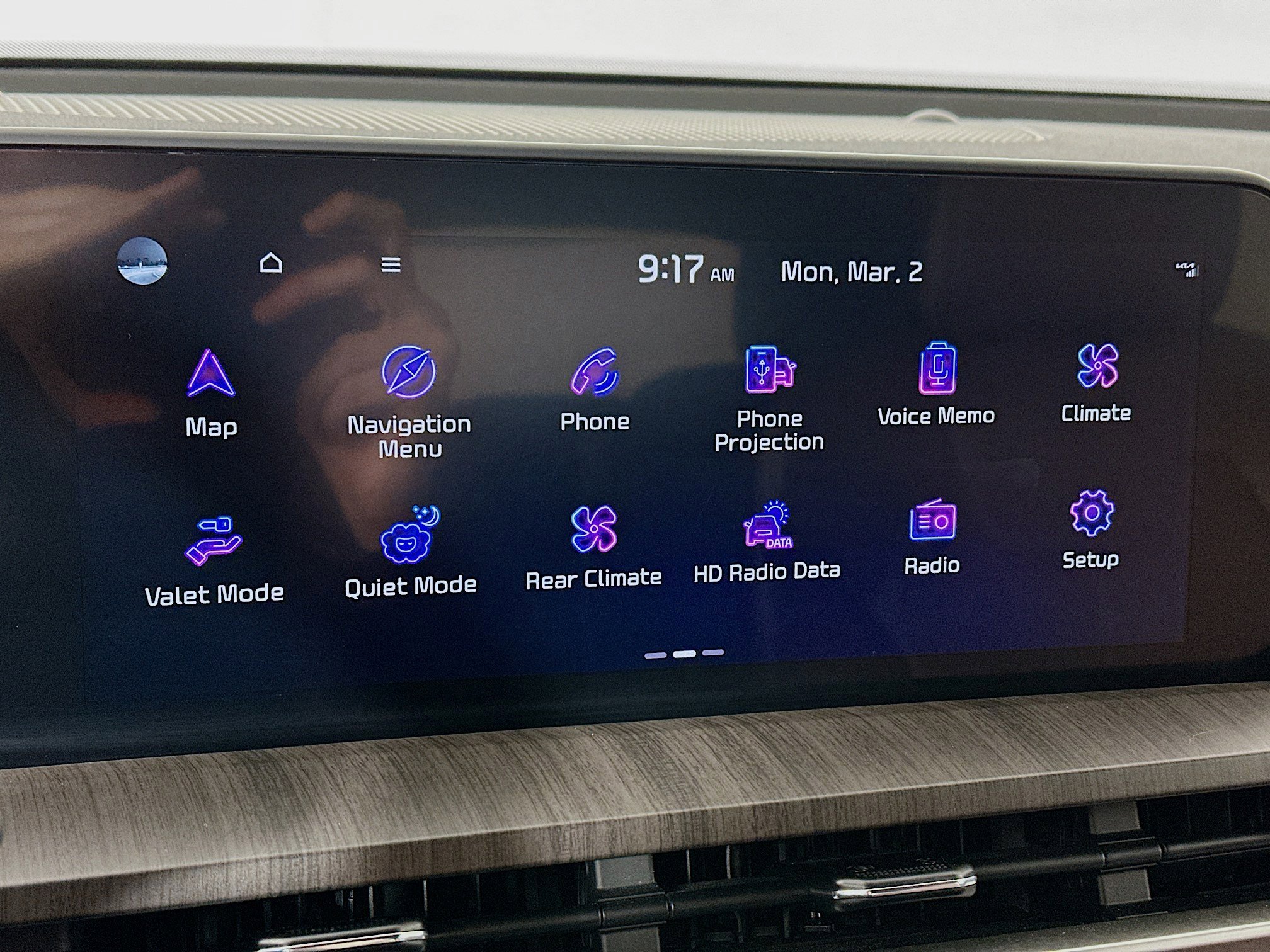 Used 2023 Kia Telluride EX w/ EX Captain's Chair Package image 15