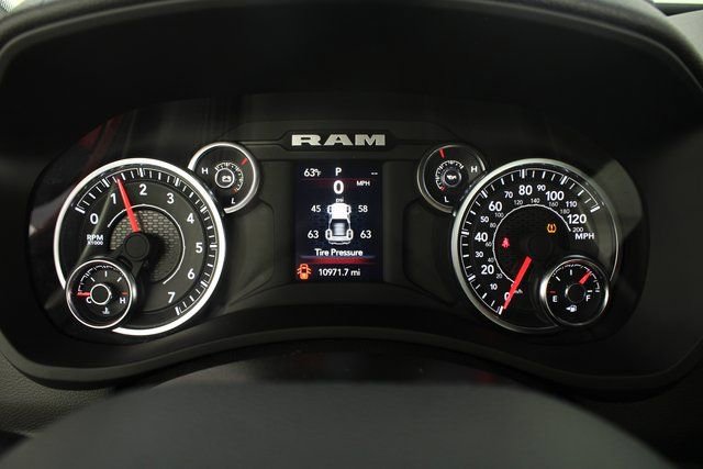 Used 2024 RAM 2500 Big Horn w/ Bed Utility Group image 11