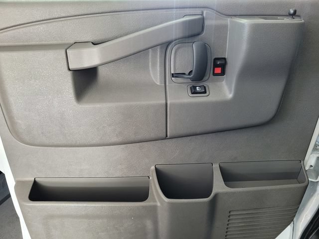 Used 2025 Chevrolet Express 3500 LT w/ LT Preferred Equipment Group RWD image 20