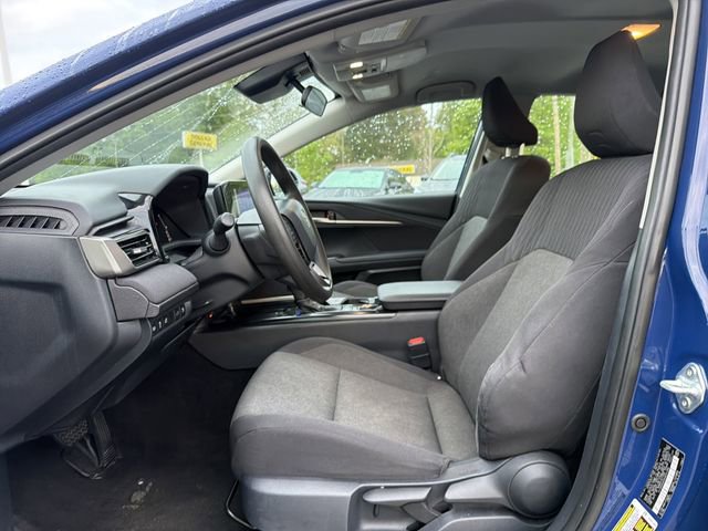 Used 2025 Toyota Camry LE image 11