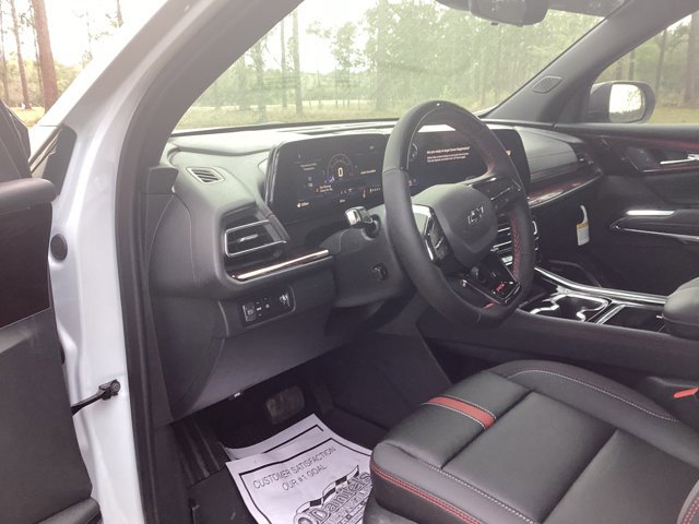 New 2026 Chevrolet Traverse RS w/ LPO, Floor Liner Package FWD image 14