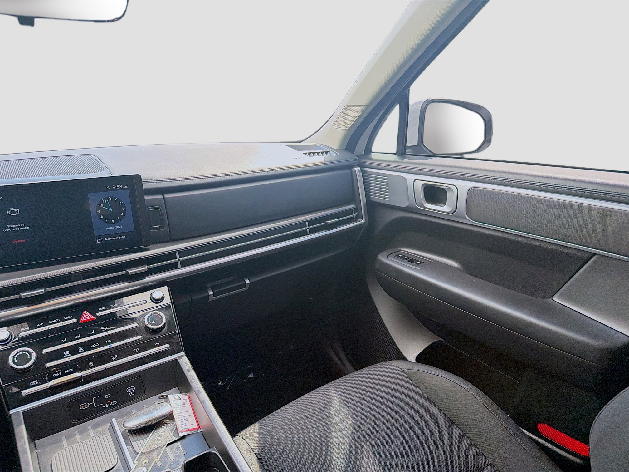 Used 2025 Hyundai Santa Fe SE FWD image 19