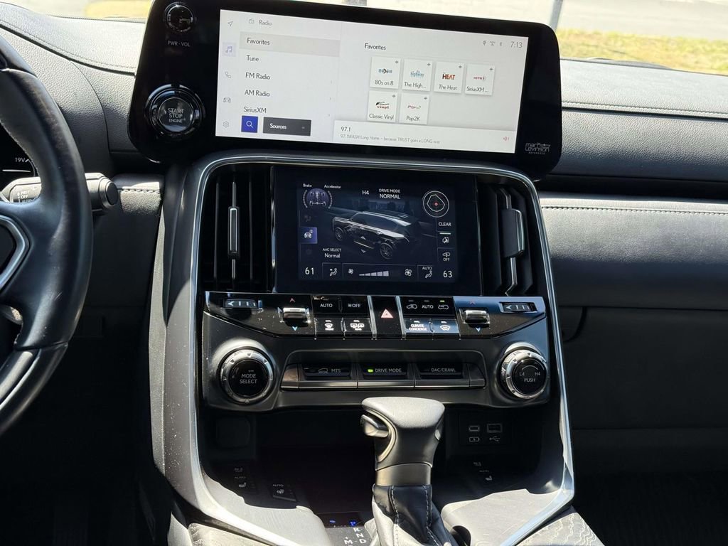 Used 2023 Lexus LX 600 4WD w/ Appearance Package image 20