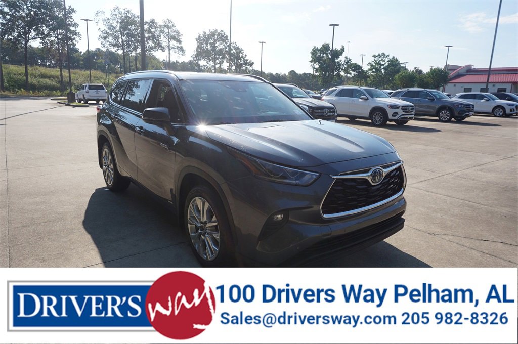 Used 2021 Toyota Highlander Limited