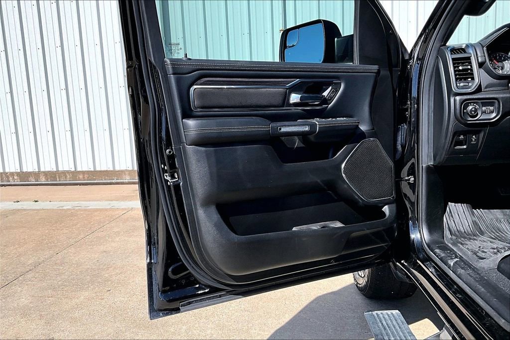 Used 2025 RAM 1500 Laramie w/ Laramie Southwest Edition AWD/4WD image 21
