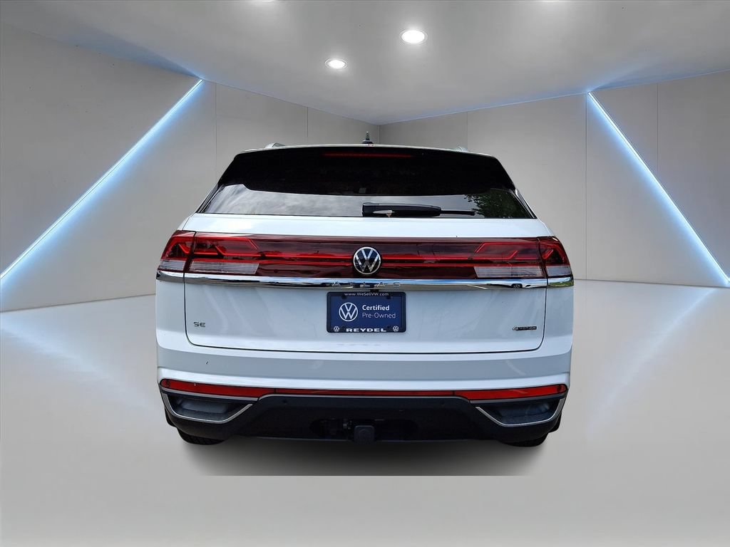 Certified 2024 Volkswagen Atlas Cross Sport SE w/ Panoramic Sunroof Package AWD/4WD image 5