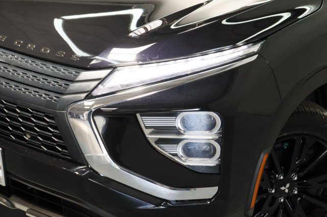 New 2026 Mitsubishi Eclipse Cross LE AWD/4WD image 2