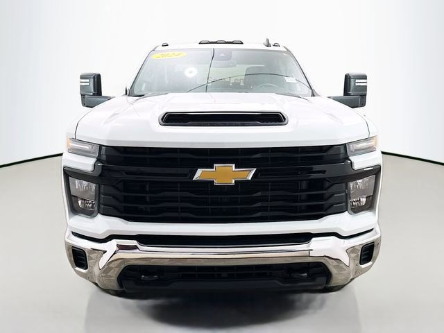 Used 2024 Chevrolet Silverado 3500 W/T w/ WT Convenience Package image 2